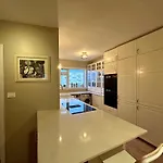 Central Stylish Rooms In Reykjavik